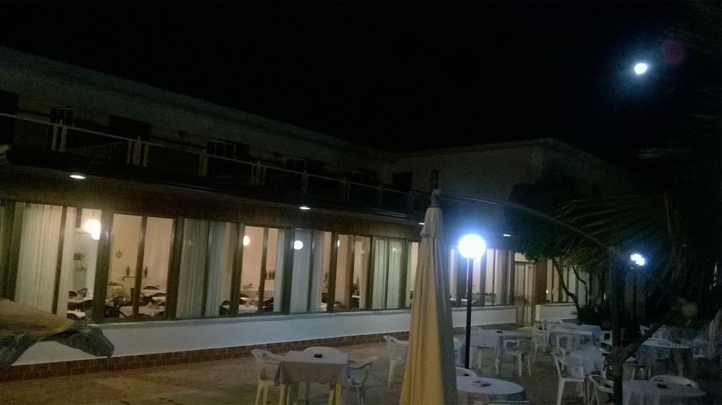 Baia Del Sole Hotel Paestum Buitenkant foto